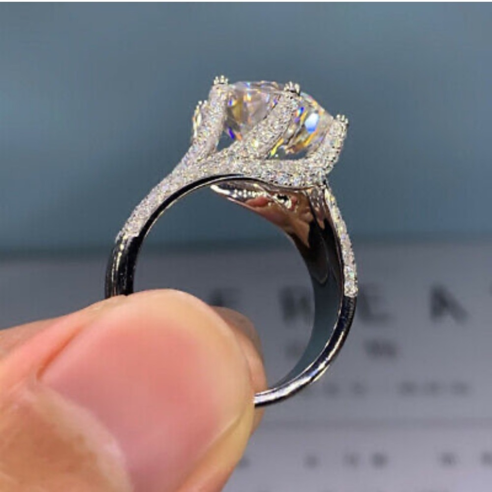 NWT 925 STERLING SILVER LUXURY Diamond RING - Picture 4 of 4
